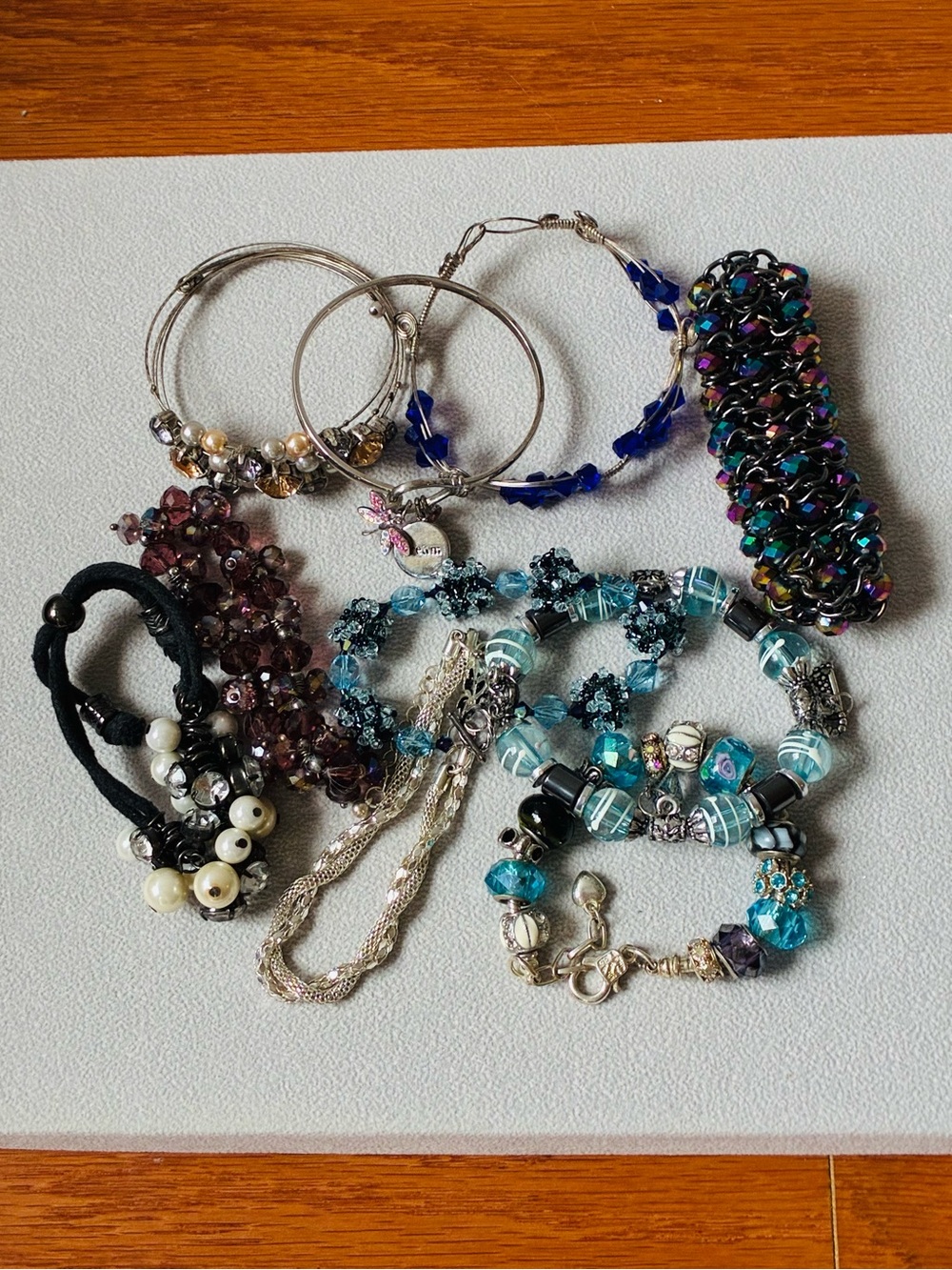 Bundle Of Bracelets, Vintage & Modern Mix - Picture 3 of 16
